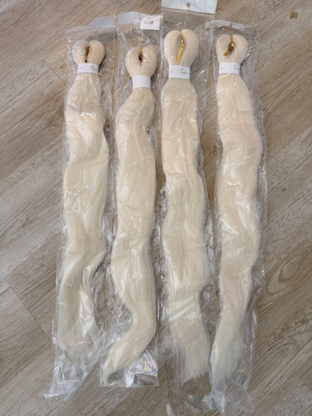 Easy Braid 4 packs NEW Platinum blonde, bleached blonde, synthetic hair #613